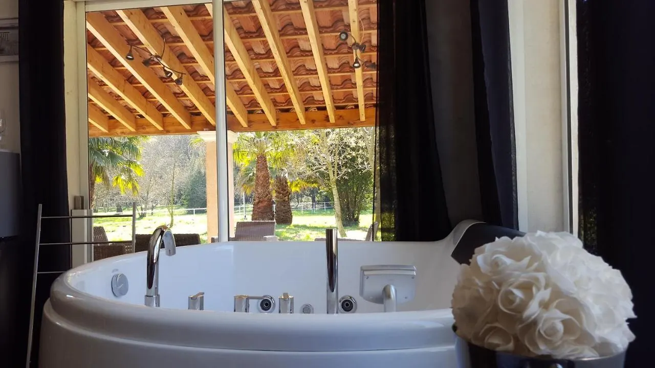 L'Ecrin De Hyeres Bed & Breakfast