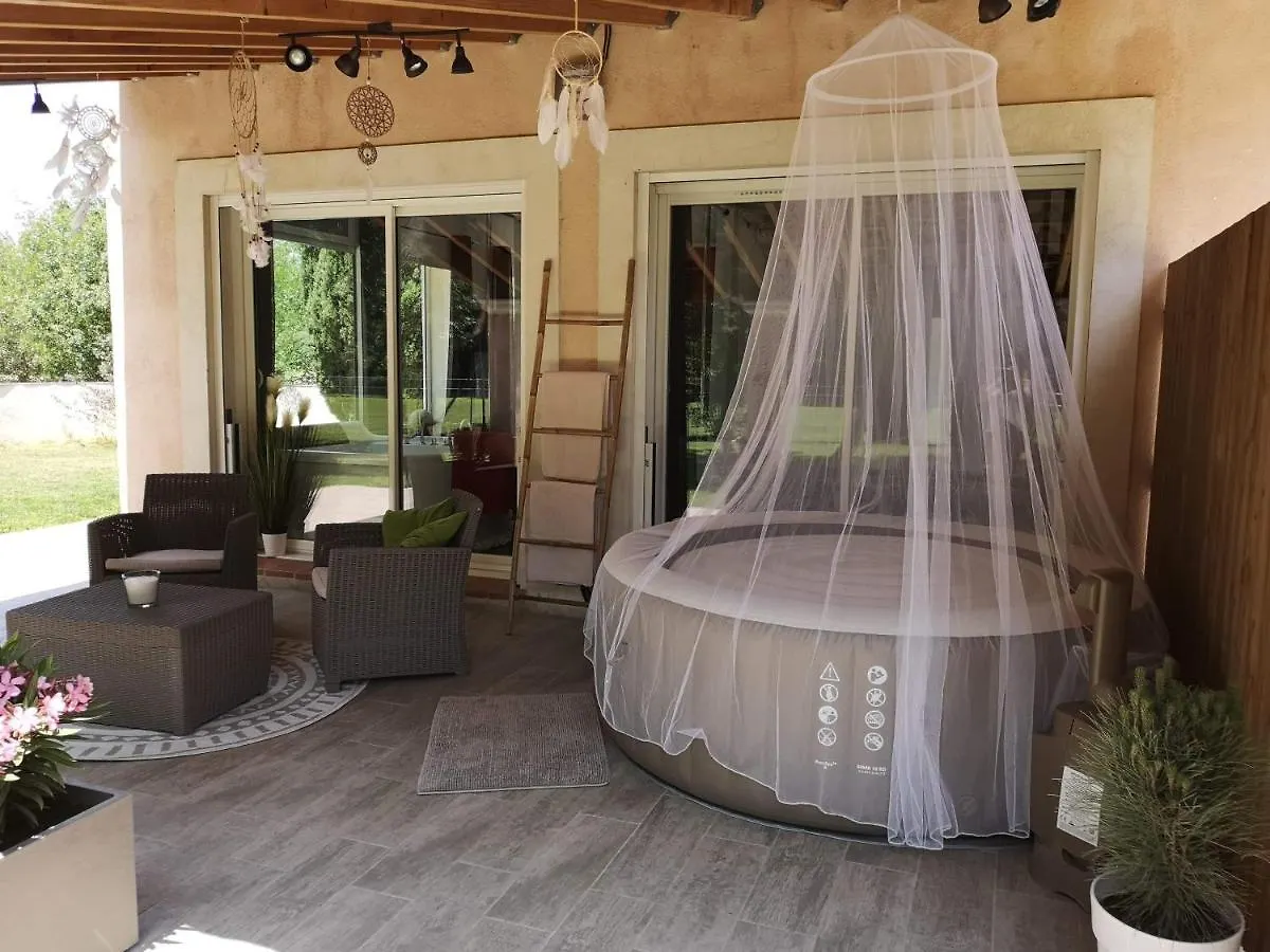 L'Ecrin De Hyeres Bed & Breakfast